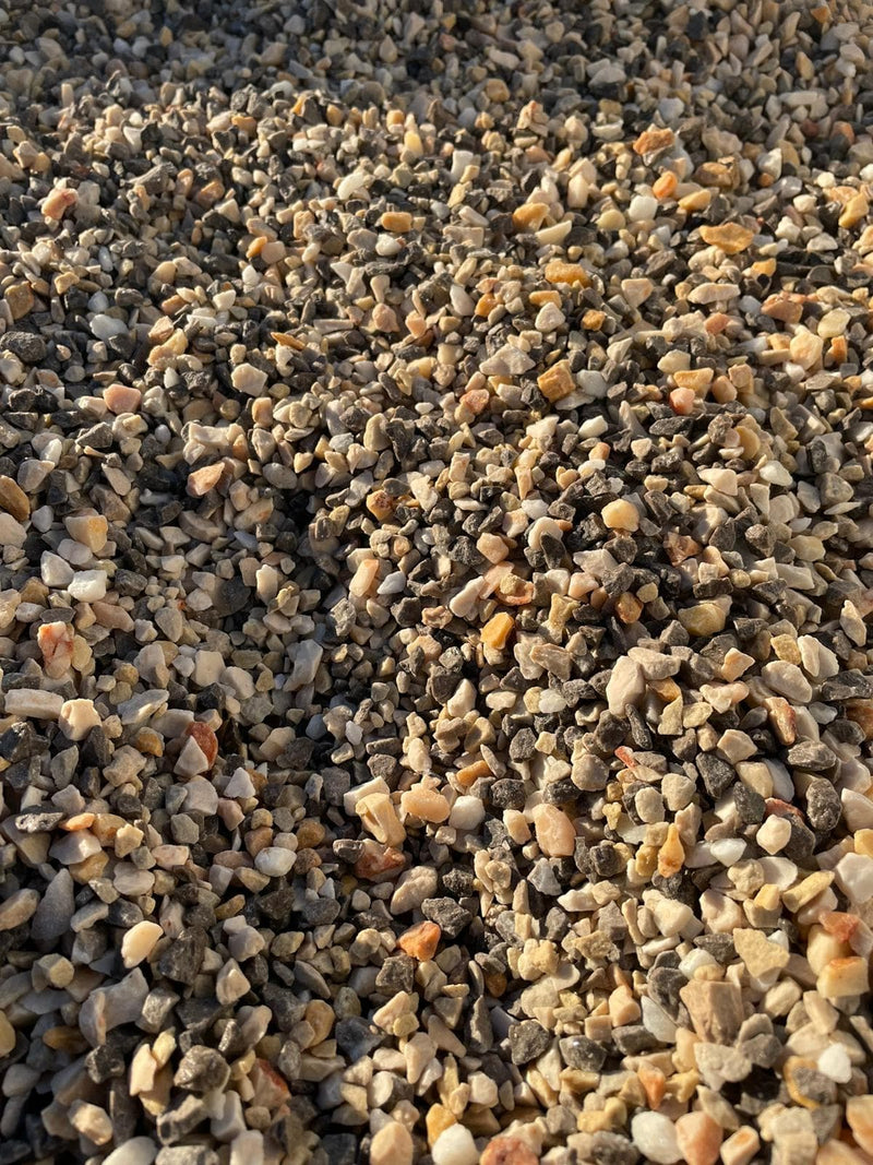 Bulk bag of Derby Spar dashing 3-8mm